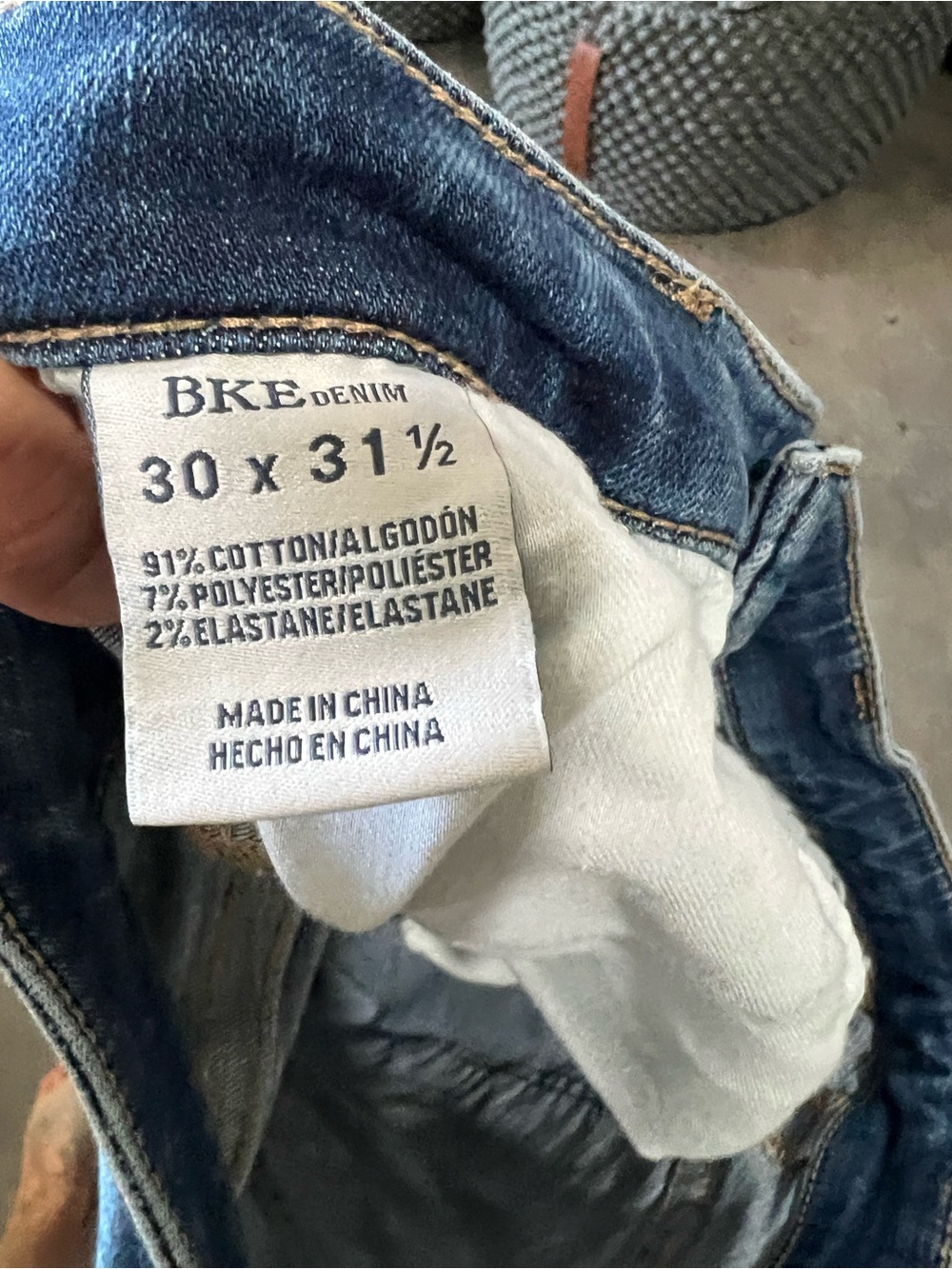 Buckle Blue Flare Jeans with Washed Detailing 30x 31 1/2 - Picture 3 of 6
